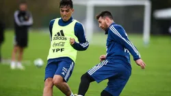 Saravia y Messi en la práctica de la Selección.