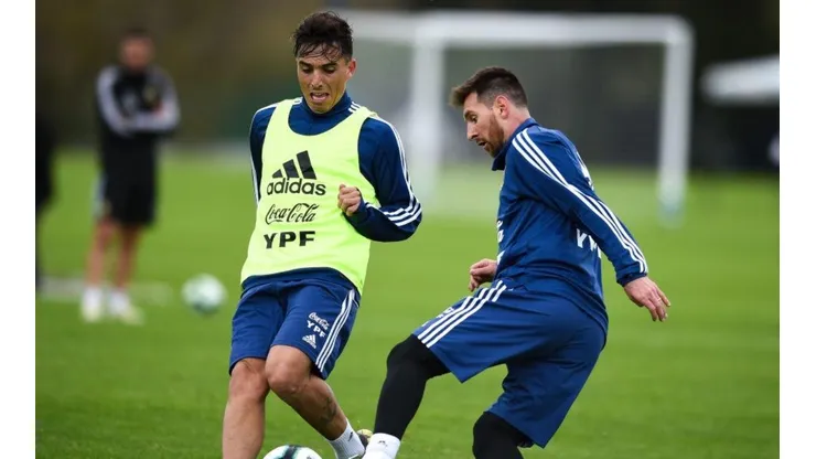 Saravia y Messi en la práctica de la Selección.