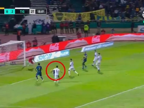 Ya no sabemos que escribir: Benedetto tampoco pudo con la cabeza desde el área chica