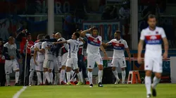 El festejo de los jugadores de Tigre.