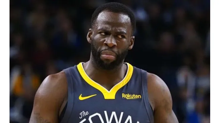 Un fanático de los Raptors persiguió a Draymond Green para insultarlo y le salió el tiro por la culata