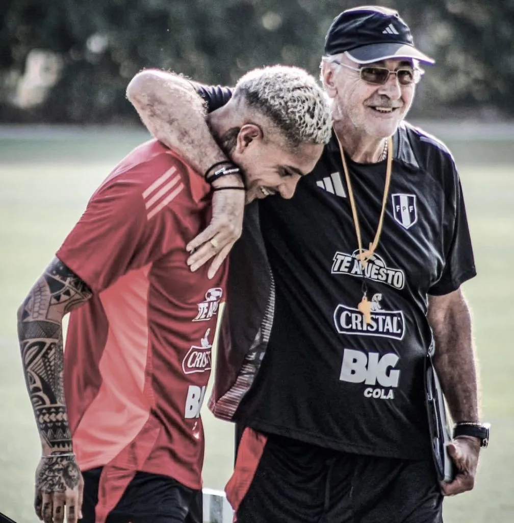 Paolo Guerrero y Jorge Fossati en la Selección Peruana. (Foto: FPF).