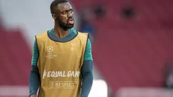 ¡Al banco! Dávinson Sánchez quedó afuera del XI titular de Tottenham en la final