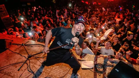 Pablo Lescano tocó toda la noche, siguió de gira y la rompió en Twitter