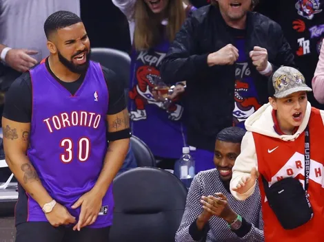 Falso fanático: en las redes sociales destruyeron a Drake por cubrirse sus tatuajes de los Warriors