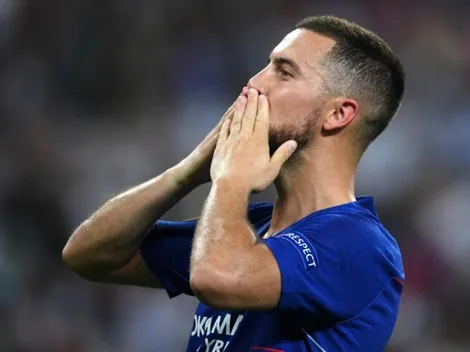 Foto: ¡Hazard se encontró con un hincha y posó con la camiseta del Real Madrid!