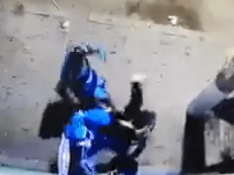 Estremecedor llanto de una madre al ver como hinchas asesinos acaban con su hijo