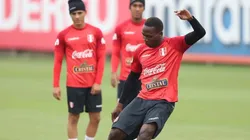 El sensual baile que se practica en la concentración de la Bicolor