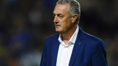 Gustavo Alfaro prueba, pensando en Tigre.