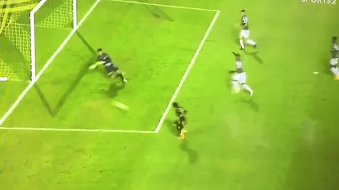 Así fue la doble atajada de Camilo Vargas en la Copa Sudamericana.