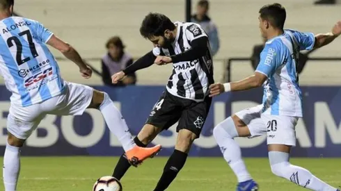 Cerro vs Wanderers por la Copa Sudamericana.