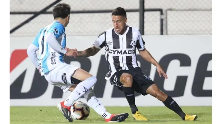 Cerro vs Wanderers por la Copa Sudamericana.