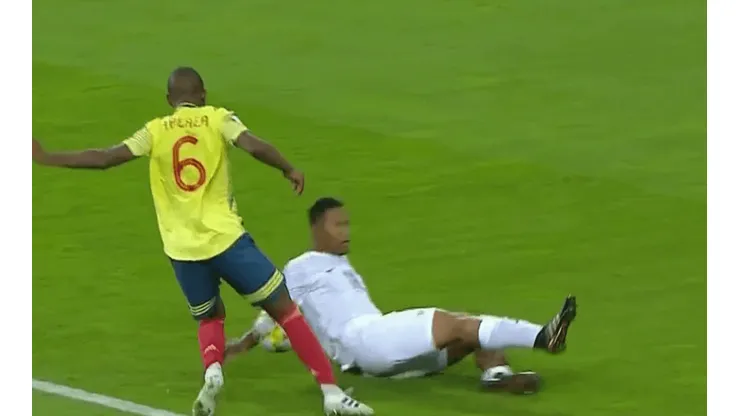 El VAR no funciona cuando las polémicas son a favor de la Selección Colombia