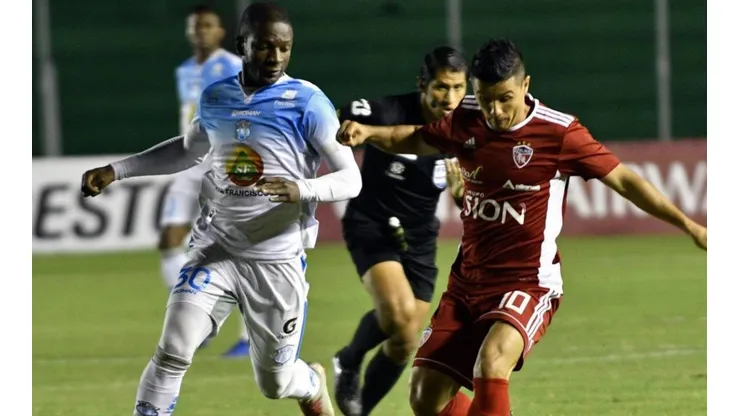 Macará vs Royal Pari (Foto: EL UNIVERSO)