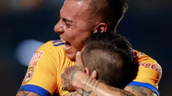 Gignac y Vargas, amigos dentro y fuera del campo.