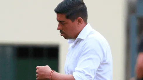 Video: Nicolás Córdova se acercó al entrenamiento para despedirse de los jugadores