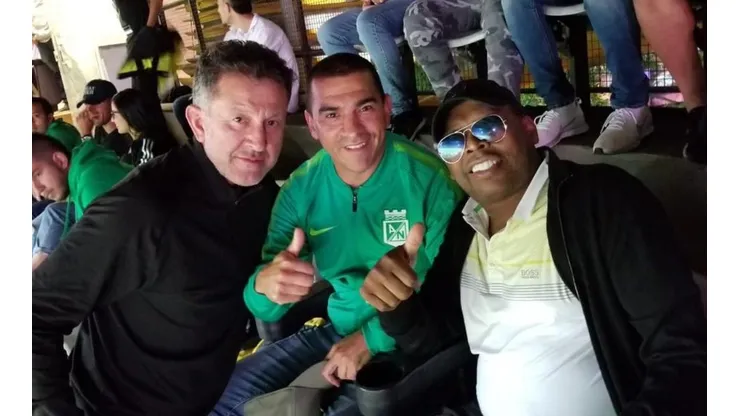 Hinchas de Nacional desautorizan al 'Tino' Asprilla por polémico mensaje en Twitter