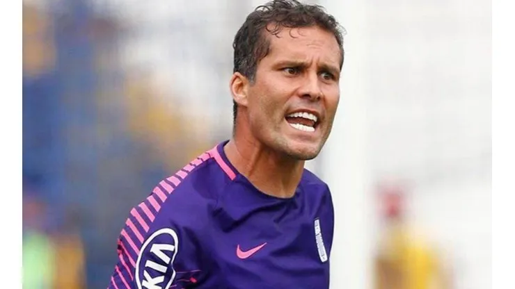 Leao Butrón se mostró muy emocionado por el regreso de Pablo Bengoechea