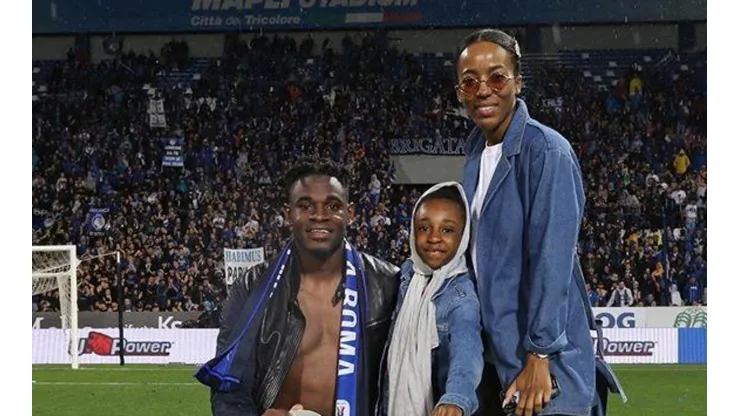 Con la 'Orejona': los posteos de Duván Zapata tras clasificar a la Champions League