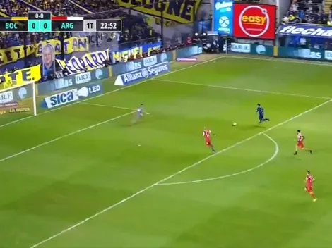 Benedetto lo dejó solo frente al arco y Pavón arruinó lo que era un gol cantado para Boca