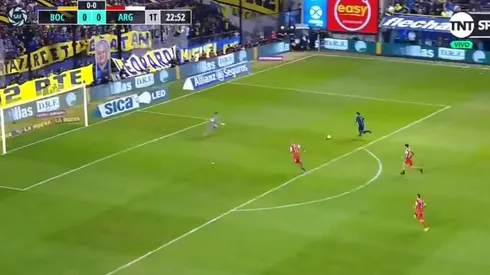 Benedetto lo dejó solo frente al arco y Pavón arruinó lo que era un gol cantado para Boca
