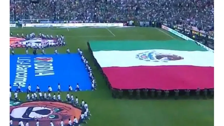 Emocionante Himno nacional en la previa a la Final en León