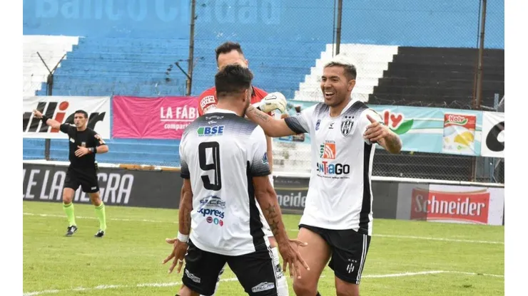 Central Córdoba eliminó a Almagro y jugará la final por el ascenso ante Sarmiento