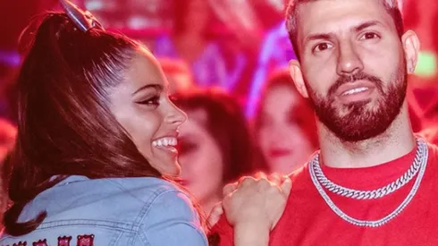 Agüero blanqueó relación y Tini Stoessel apareció en una foto muy cerca de la boca de otro
