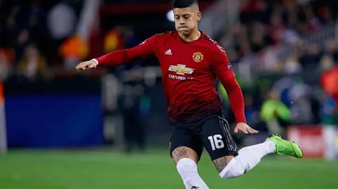 Marcos Rojo jugando en Manchester United.