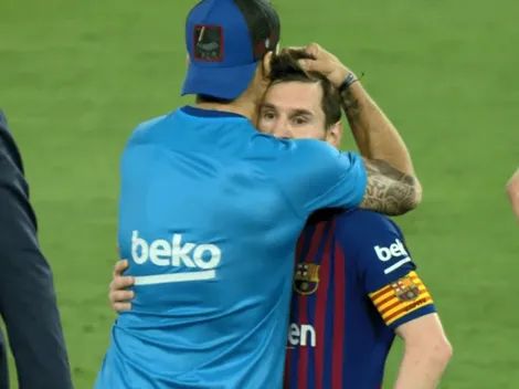 Lo que haríamos todos: Luis Suárez consoló a Messi con un fuerte abrazo