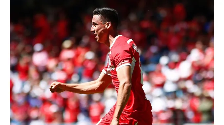 Tigres desmiente haber cerrado a Adrián Mora