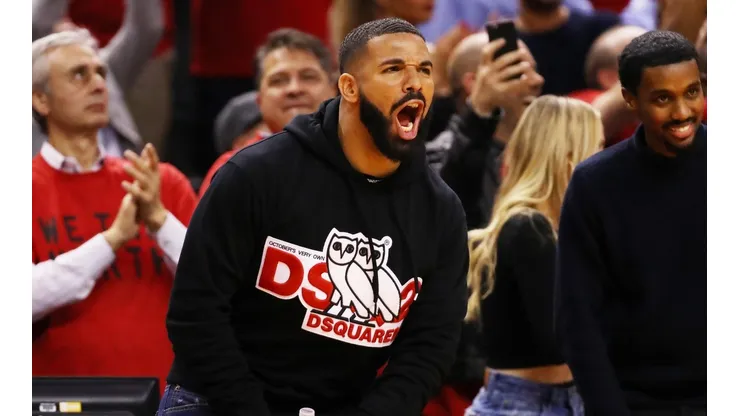 No para: Drake se burló de la hija del propietario de los Bucks en las redes sociales