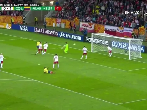 Luis Sandoval se tomó su tiempo, amagó y le rompió el arco al arquero de Polonia