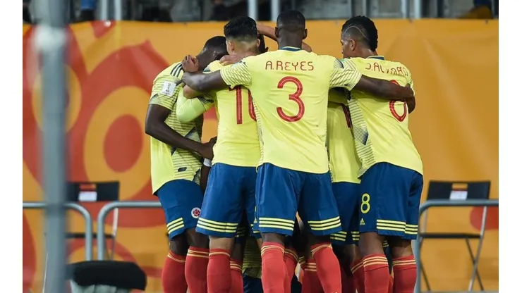 Colombia festeja el primer triunfo en el Mundial de la FIFA Sub-20 contra Polonia.
