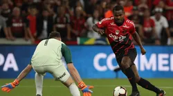 Nikao, cara a cara con Armani.