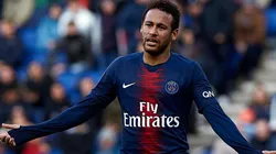 No le importa nada: sin permiso de su entrenador, Neymar se fue a Brasil