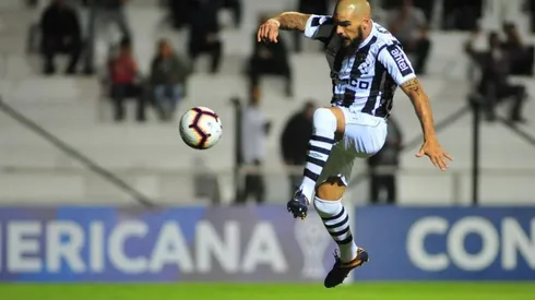Wanderers vs Cerro por la Copa Sudamericana.
