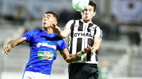 Wanderers vs Cerro por la Copa Sudamericana.