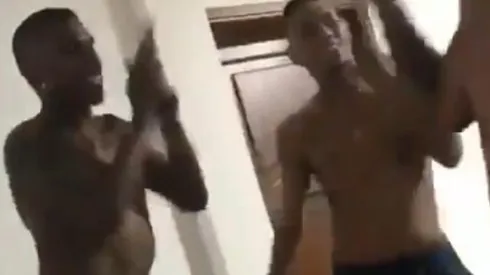 Johan Arango está sin equipo, pero sigue de baile en baile