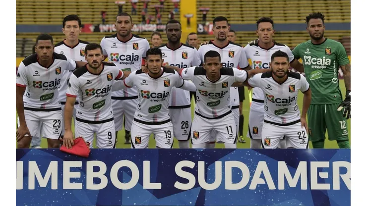 Ex técnico de Universitario podría asumir un equipo de la Liga 1