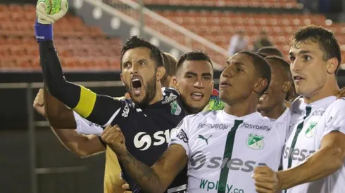 Deportivo Cali festeja su clasificación a 'Fase 2' de la Copa Sudamericana.