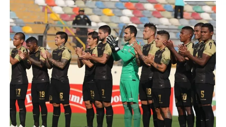 Entrenador argentino tiene los deseos de asumir la dirección técnica de Universitario