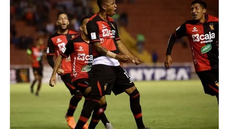 Universidad Católica vs Melgar por la Copa Sudamericana.