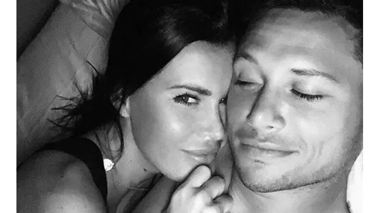 Natalie Weber subió la foto más Boca del día y lo arrobó a Mauro Zárate: "Estás en todos lados"