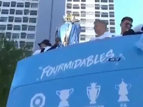 ¿Para qué la ganaron? A Manchester City se le cayó la copa en pleno festejo