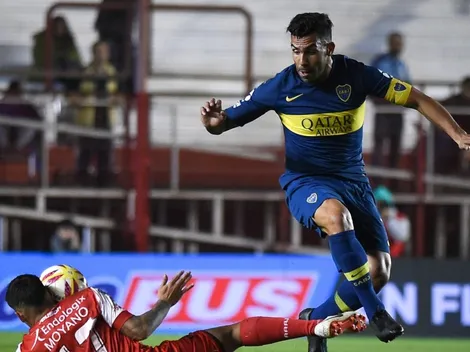 El Bicho no olvida: la durísima bandera con la que los hinchas de Argentinos recibieron a Tevez