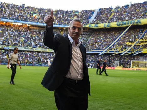 Viaje relámpago: terminó el partido de Boca y Gustavo Alfaro se fue a Nueva York