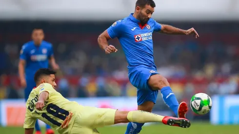 Martín Cauteruccio con la camiseta de Cruz Azul.