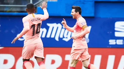 Messi anotó un doblete en un minuto para el Barcelona.