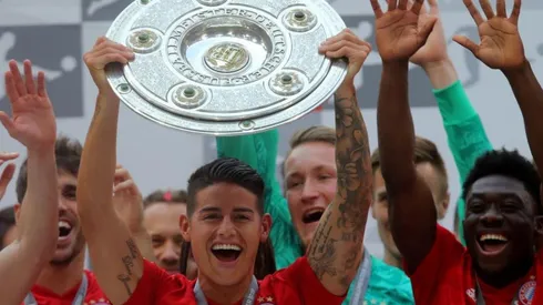 ¿Estaba desnudo? La curiosa foto que subió James Rodríguez con el título de la Bundesliga